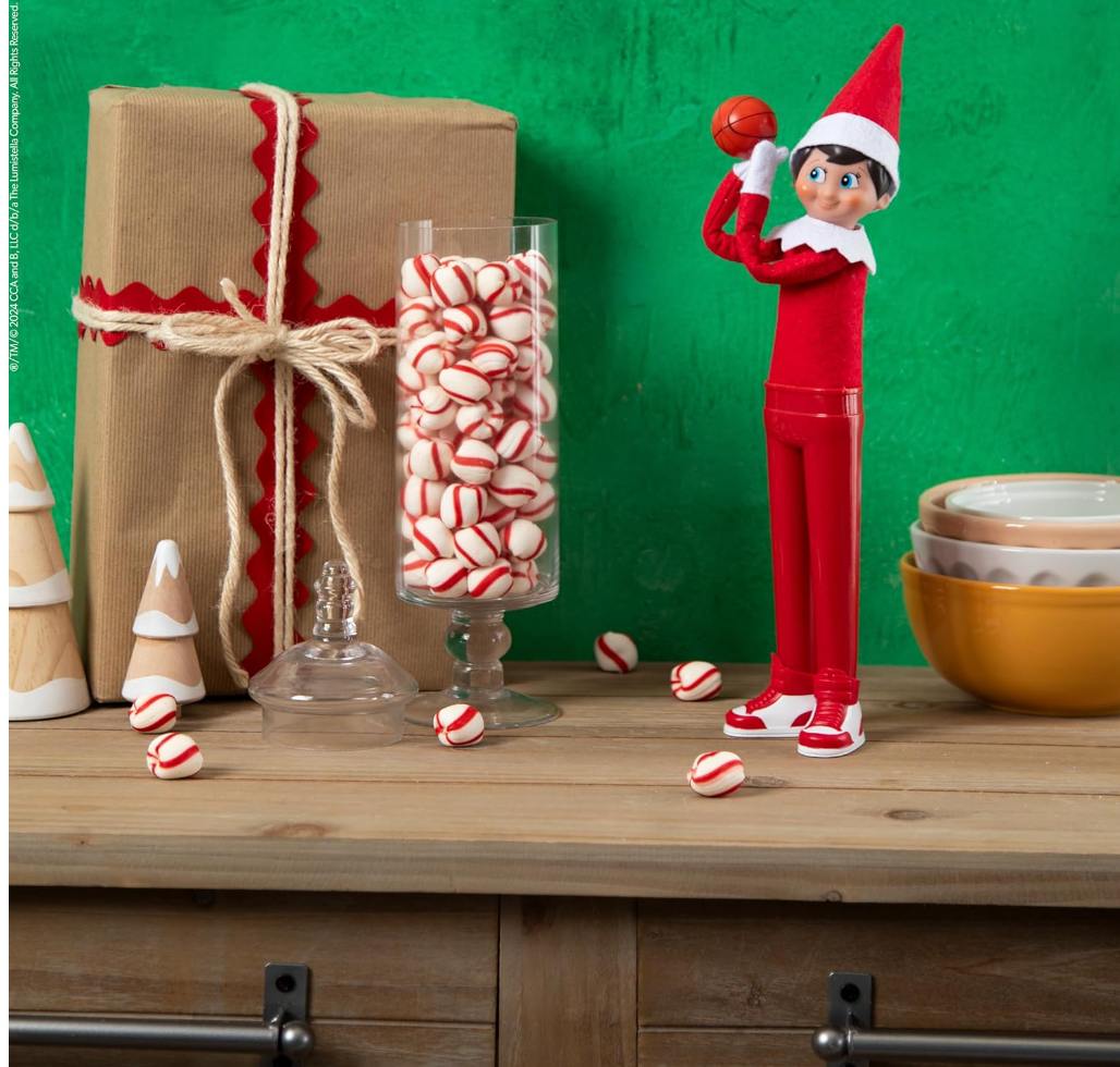 Set de travesuras The Elf on the Shelf: 24 Días de Magia y Diversión con Más de 80 Accesorios